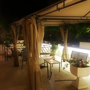 garden-house-luxury-guest-house.it-romehotels.com/