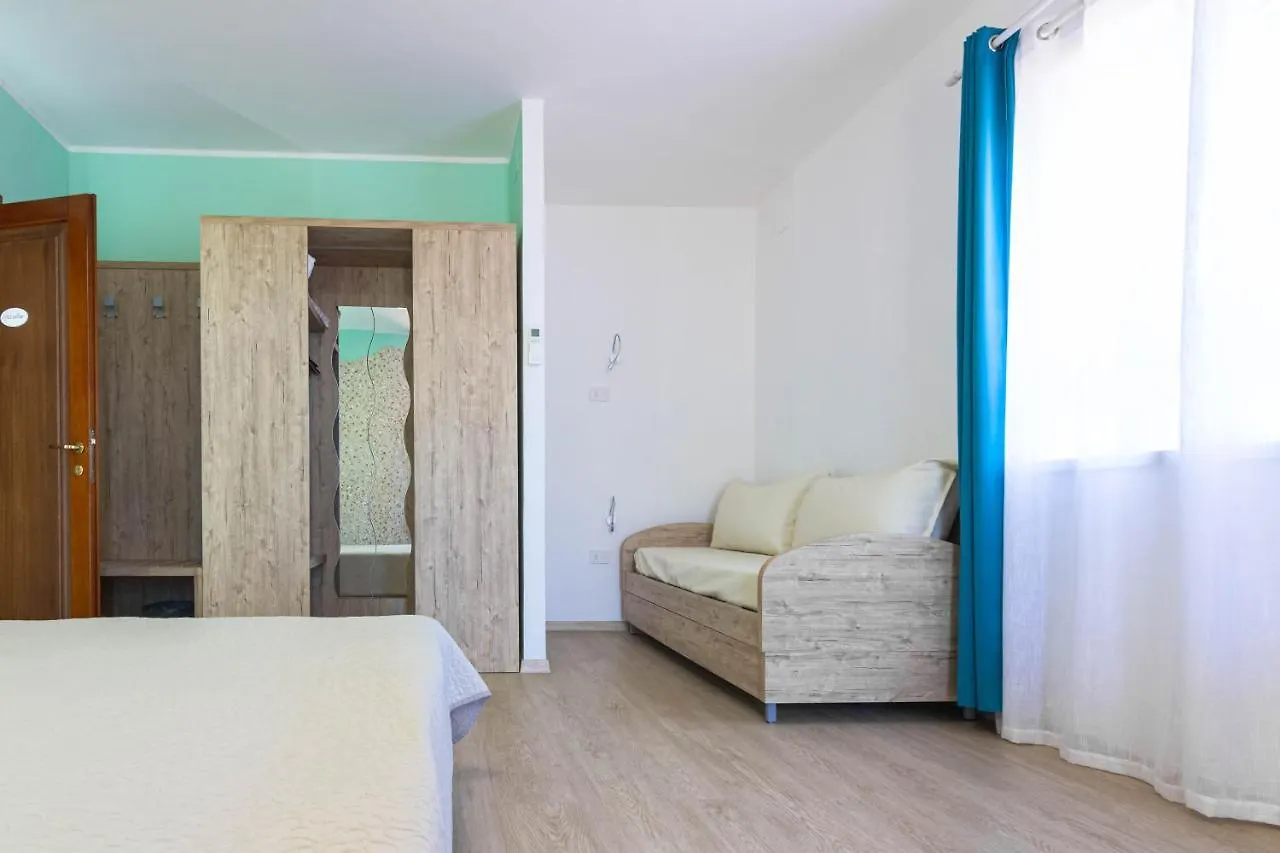 Maison d'hôtes Roccabianca Rooms & Studios Stintino