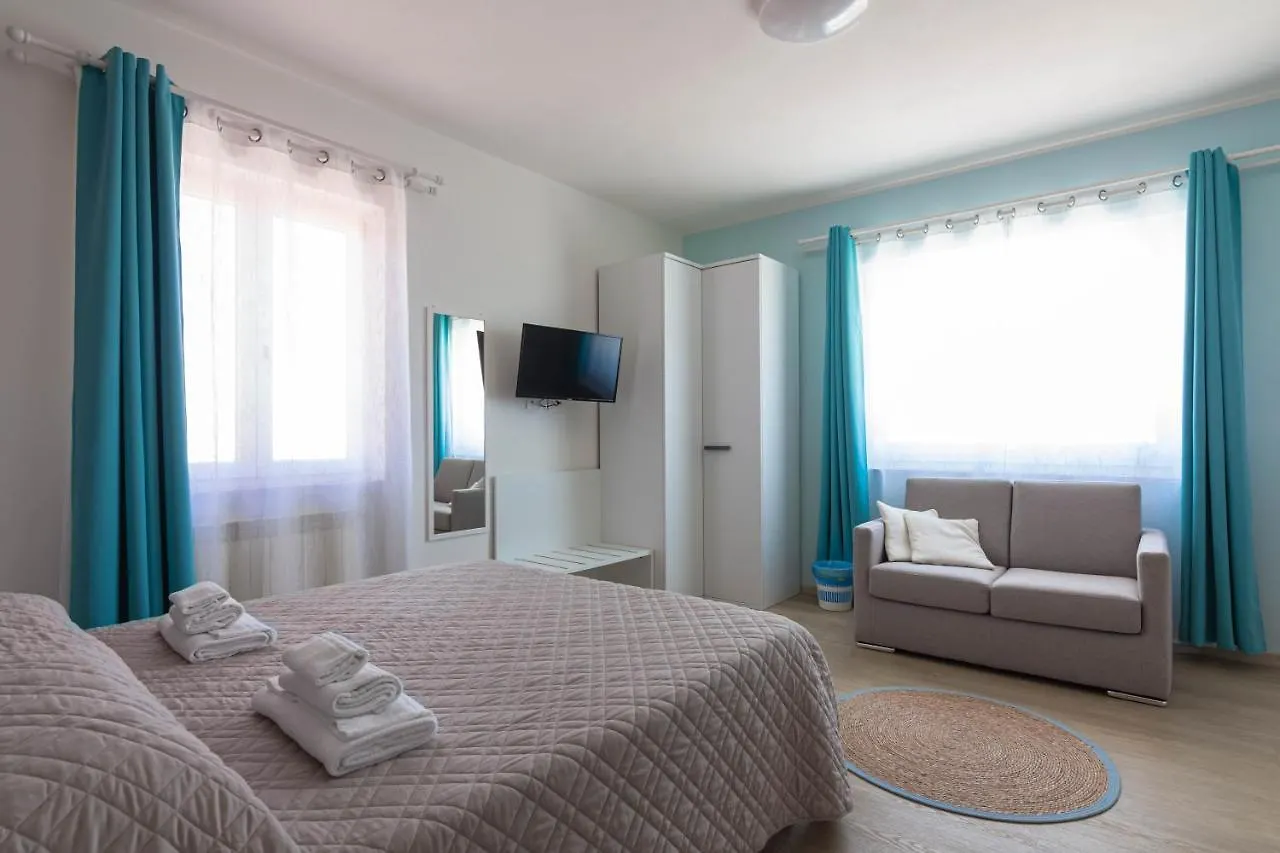 Roccabianca Rooms & Studios Stintino 0*,