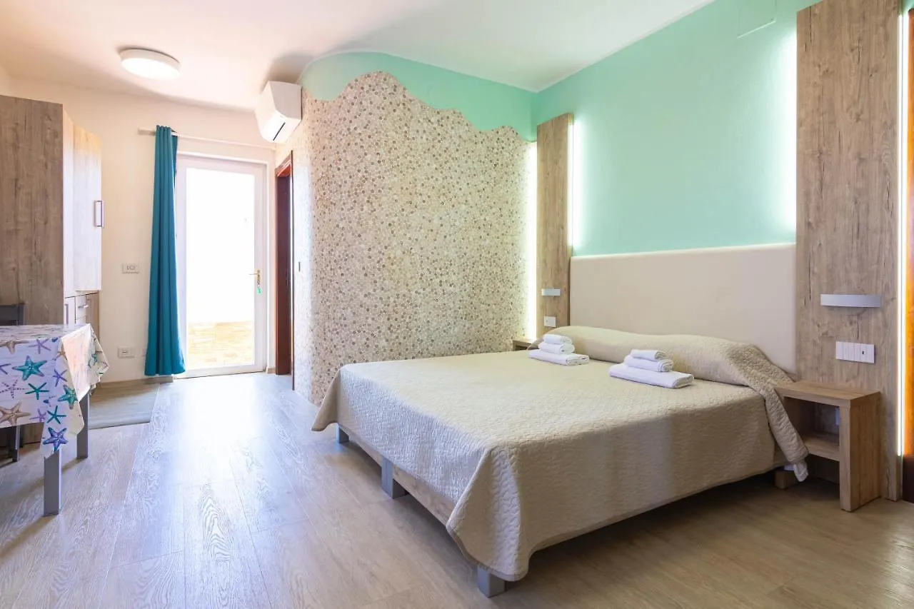 Maison d'hôtes Roccabianca Rooms & Studios Stintino